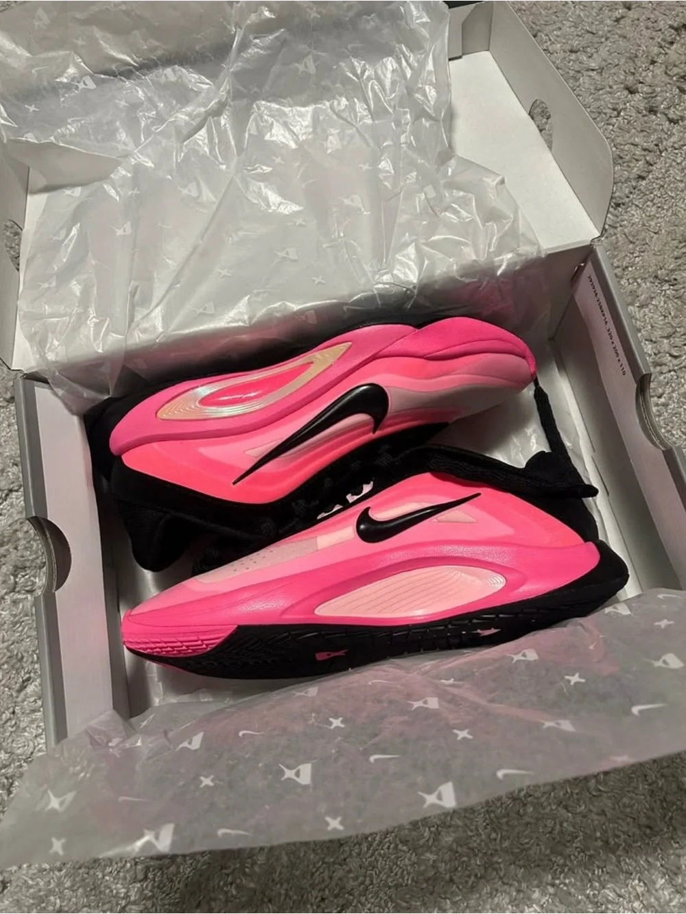 Nike Women’s Bright Pink and Black Athletic Sneakers